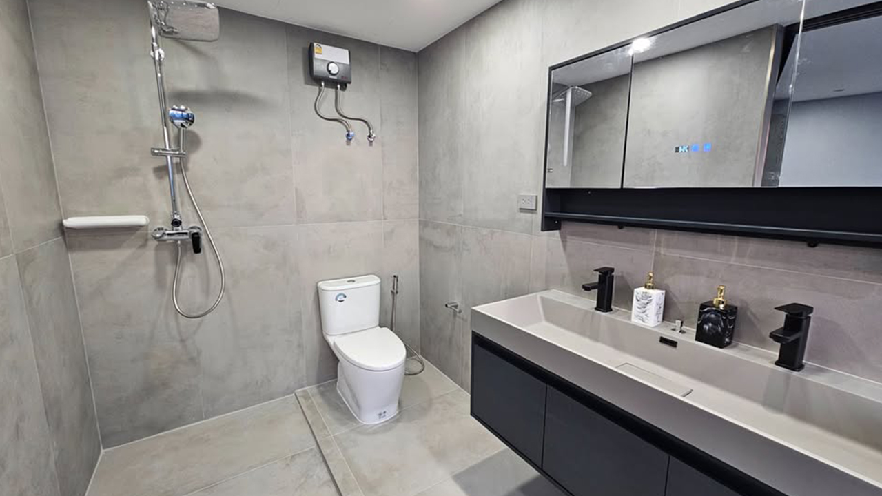 Waterford Diamond Sukhumvit 30/1